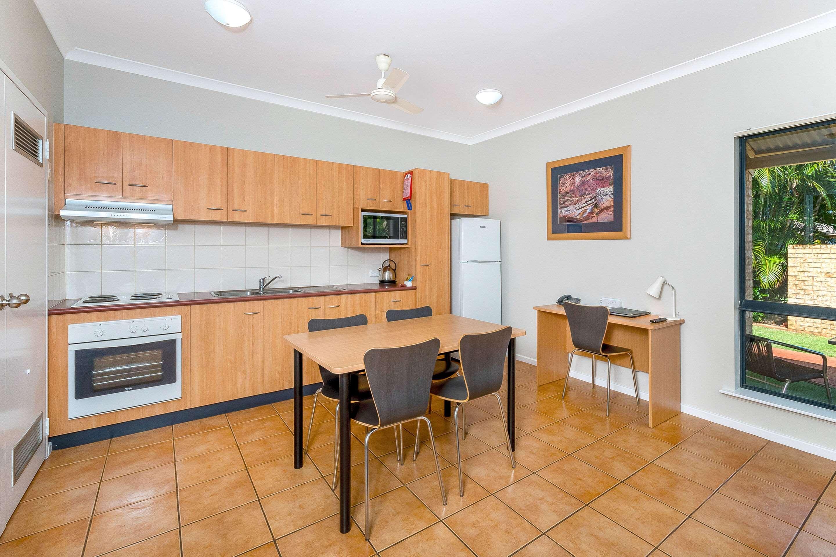 Comfort Inn & Suites Karratha Exterior photo