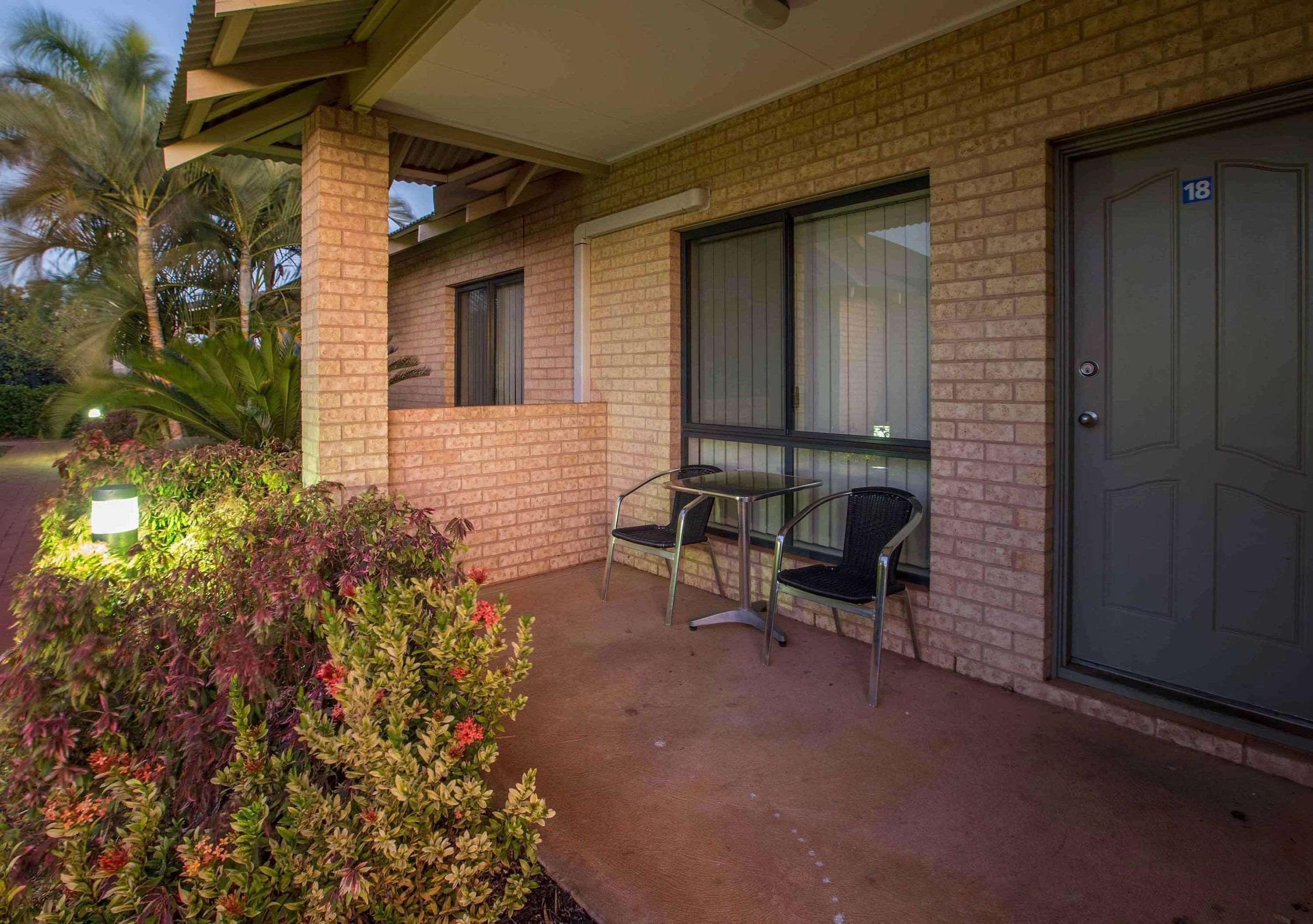 Comfort Inn & Suites Karratha Exterior photo
