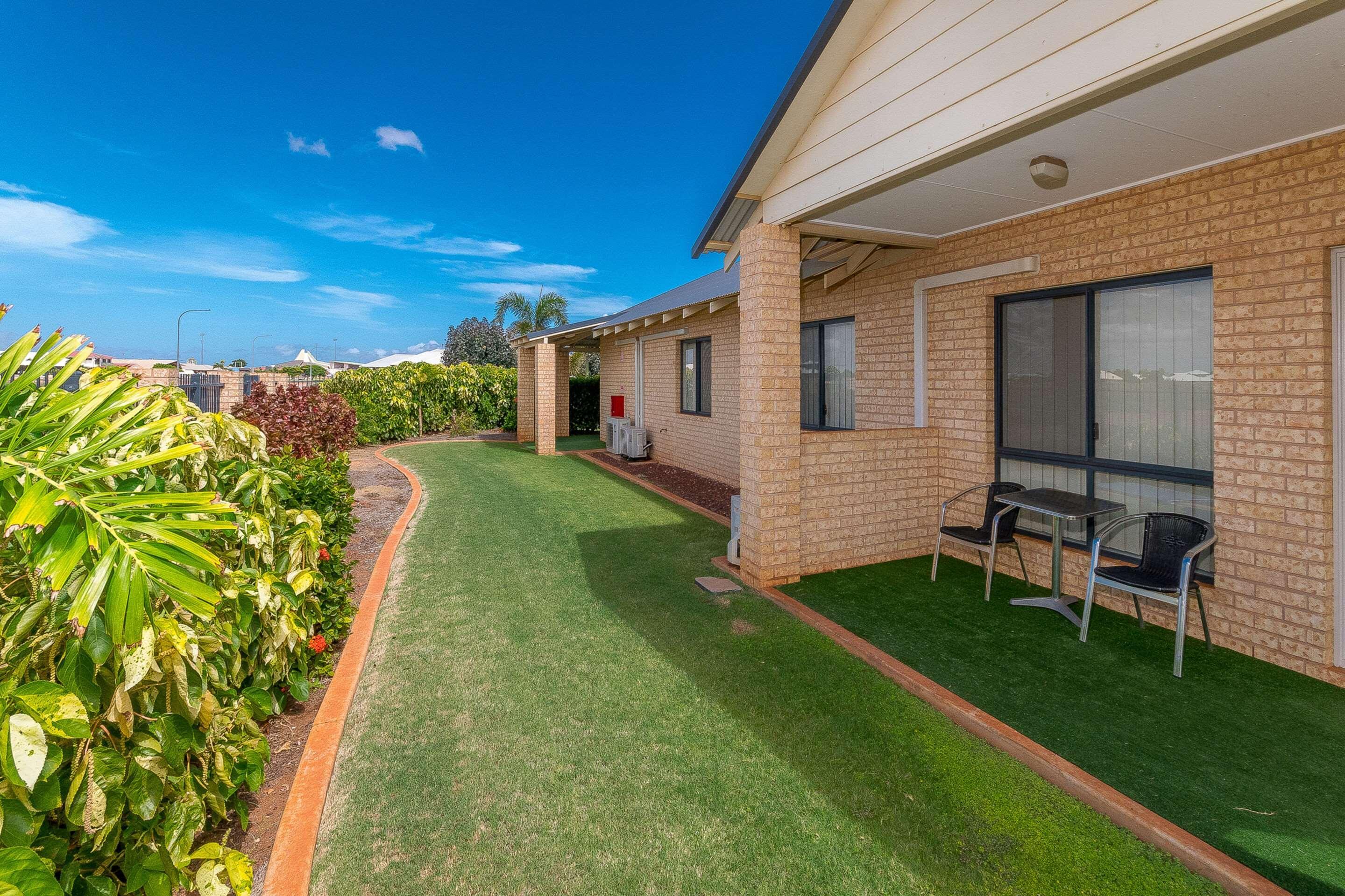 Comfort Inn & Suites Karratha Exterior photo
