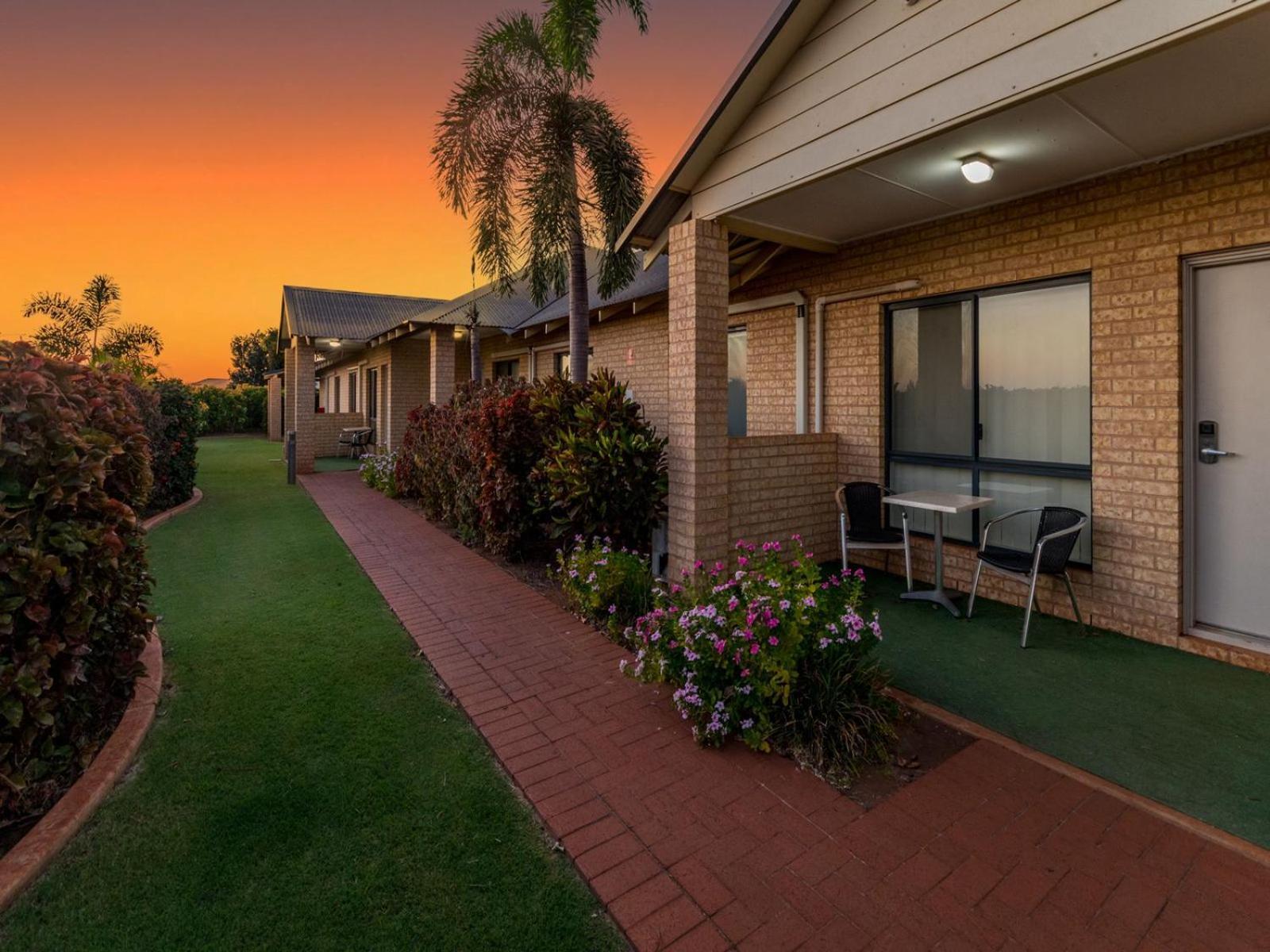 Comfort Inn & Suites Karratha Exterior photo